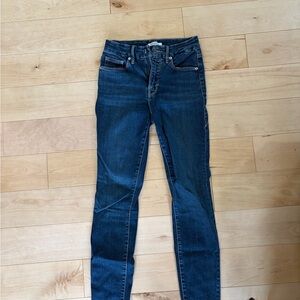 Good American Classic Blue Skinny Jeans